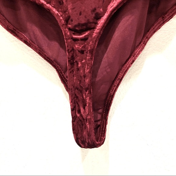 Plus Size Off Shoulder Velvet Bodysuit (NWT) - Picture 13 of 15